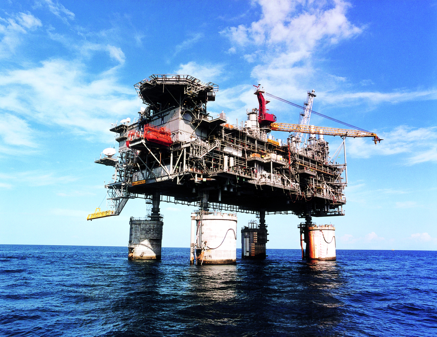 Oil shop & gas
